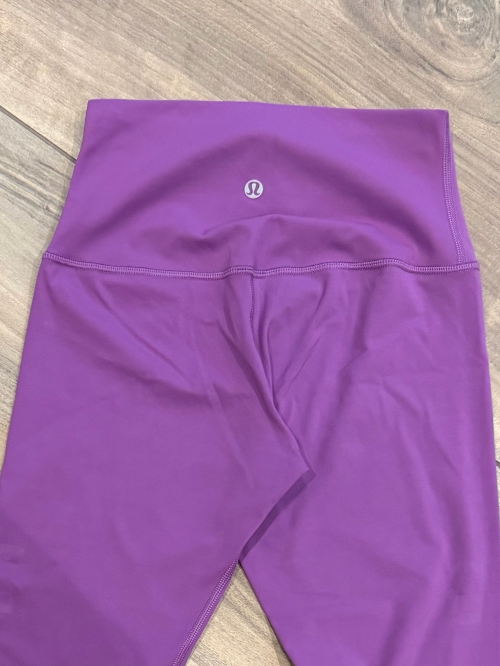lululemon athletica women’s Magenta High-Waist Leggings size 4 - Picture 2 of 4